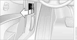 Komponenten, die für die Abgaszusammensetzung maßgeblich sind, können über die OBD-Steckdose mit einem Gerät geprüft werden.