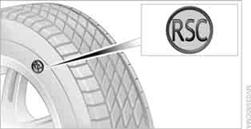 Die Bereifung mit Notlaufeigenschaften erkennen Sie am kreisrunden Symbol mit den Buchstaben RSC auf der Seitenwand.